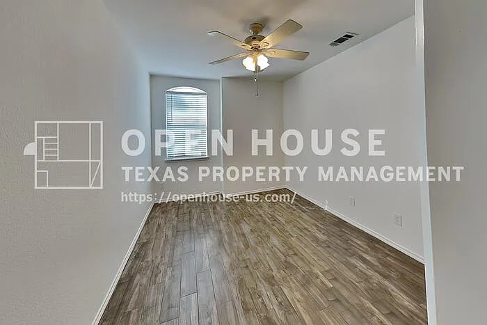 828 Pebblecreek Dr — Photo 30