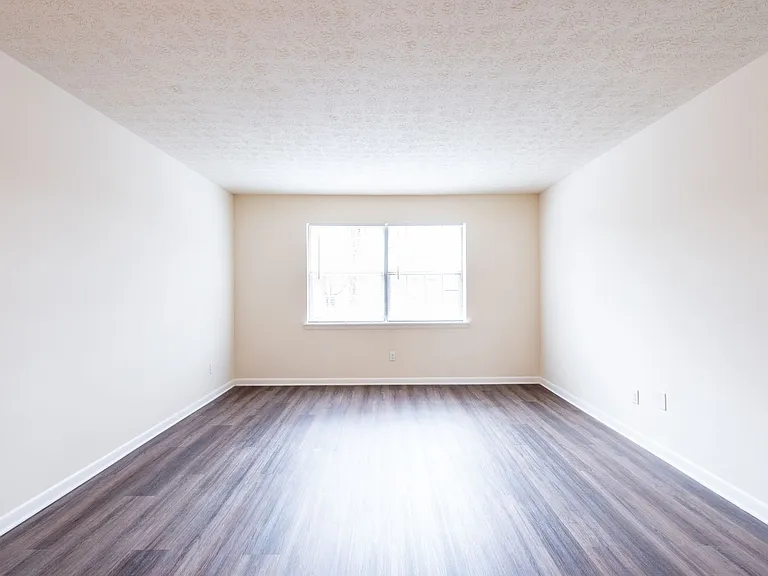 Grinstead Manor Apartments — Photo 5