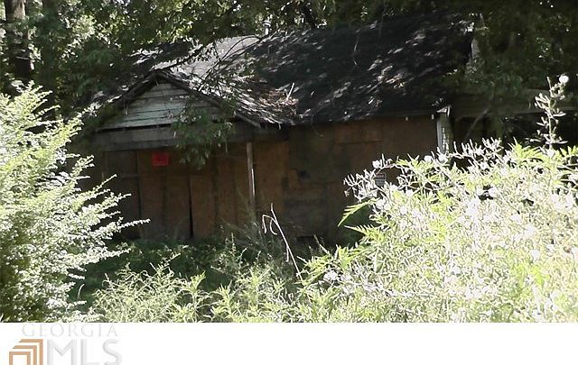 2nd image of 1964 Tiger Flowers Dr NW
