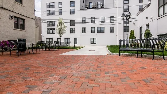 Rented by Nooklyn NYC LLC | media 39