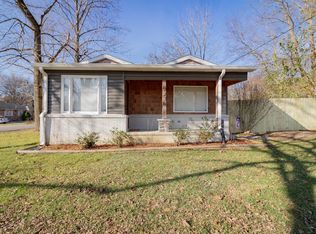 223 Stadium Dr, Hendersonville, TN 37075