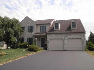 1846 Windrow Dr, Lancaster, PA 17602