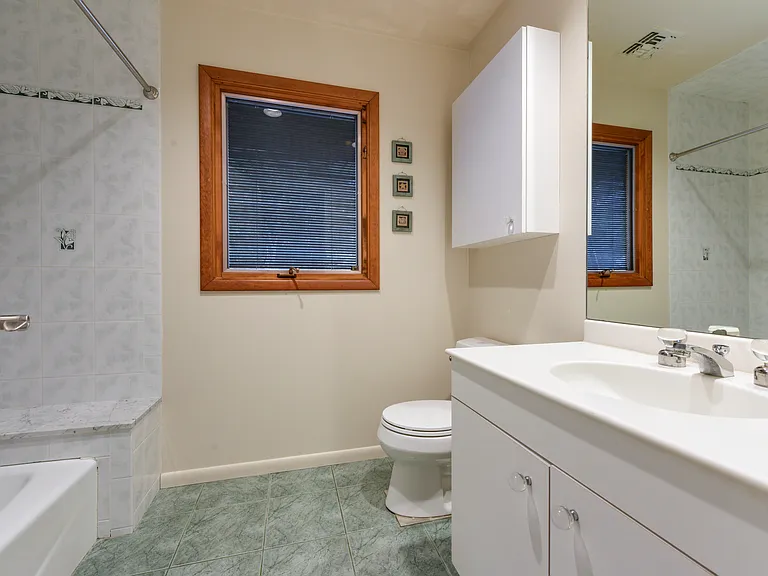 46 Dogwood St — Photo 8