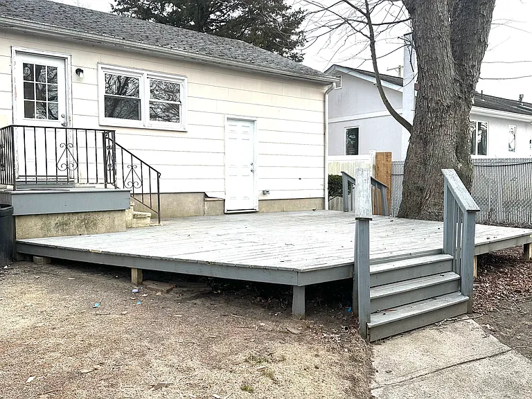 700 Surf Ave — Photo 25
