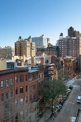 Sold by Corcoran | media 23