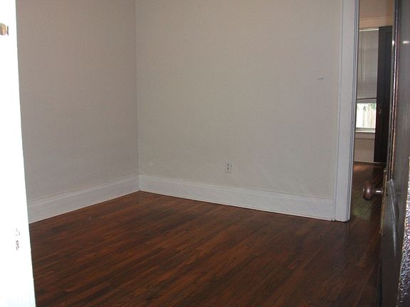 5th image of 316-18 Roosevelt Ave #316