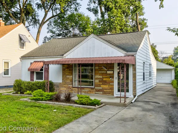 14480 Borgman St, Oak Park, MI 48237