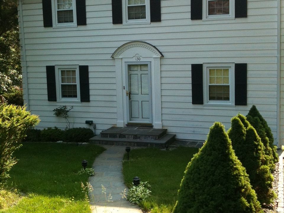 1st image of 130 Bainbridge Ave
