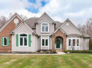 yrn・.。*・.。* 9475 Roryanna Dr, Chardon, OH 44024 | Zillow