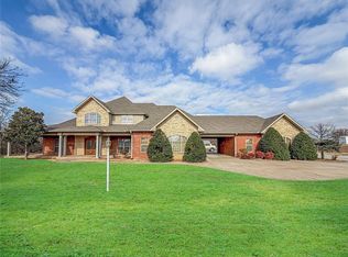 1419 W Royal Oaks Rd, Pauls Valley, OK 73075
