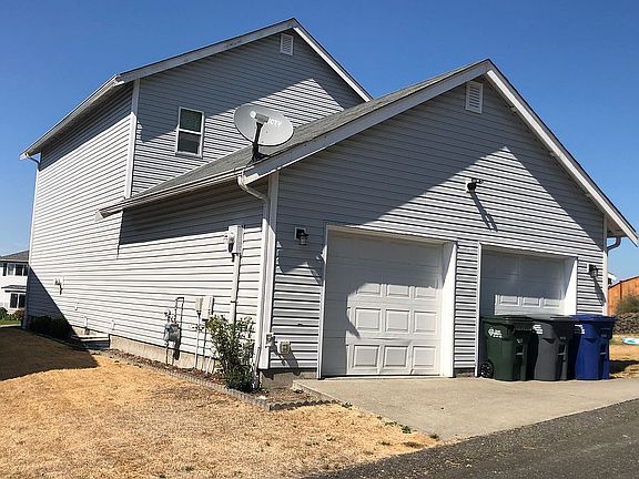 3rd image of 17611 108th Street Ct E