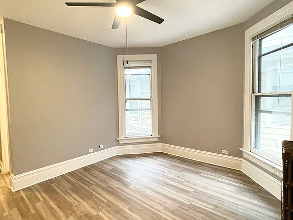 2nd image of 1826 W Sunnyside Ave #2R