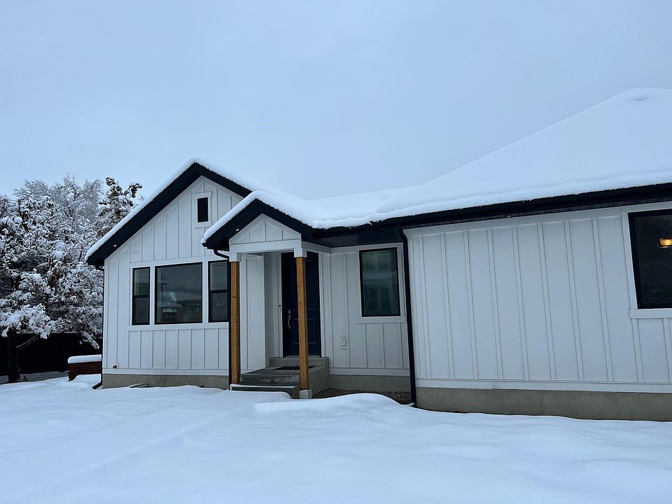 This is the front of this cute townhome!