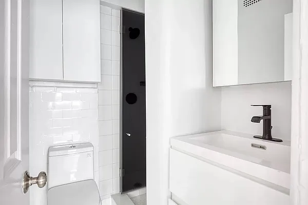 Rented by REAL New York | media 9