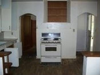 4th image of 304 Gilmore Ave