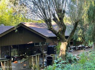 491 Mackey Rd, Washburn, TN 37888