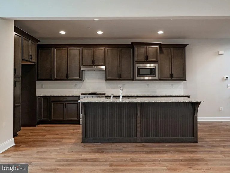 1367 Station House Ln — Photo 4