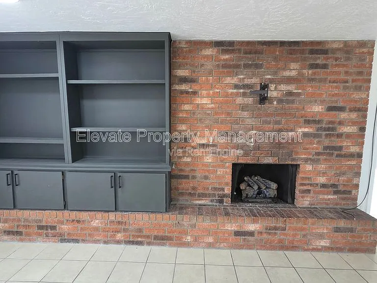 530 Westwood Ct — Photo 9
