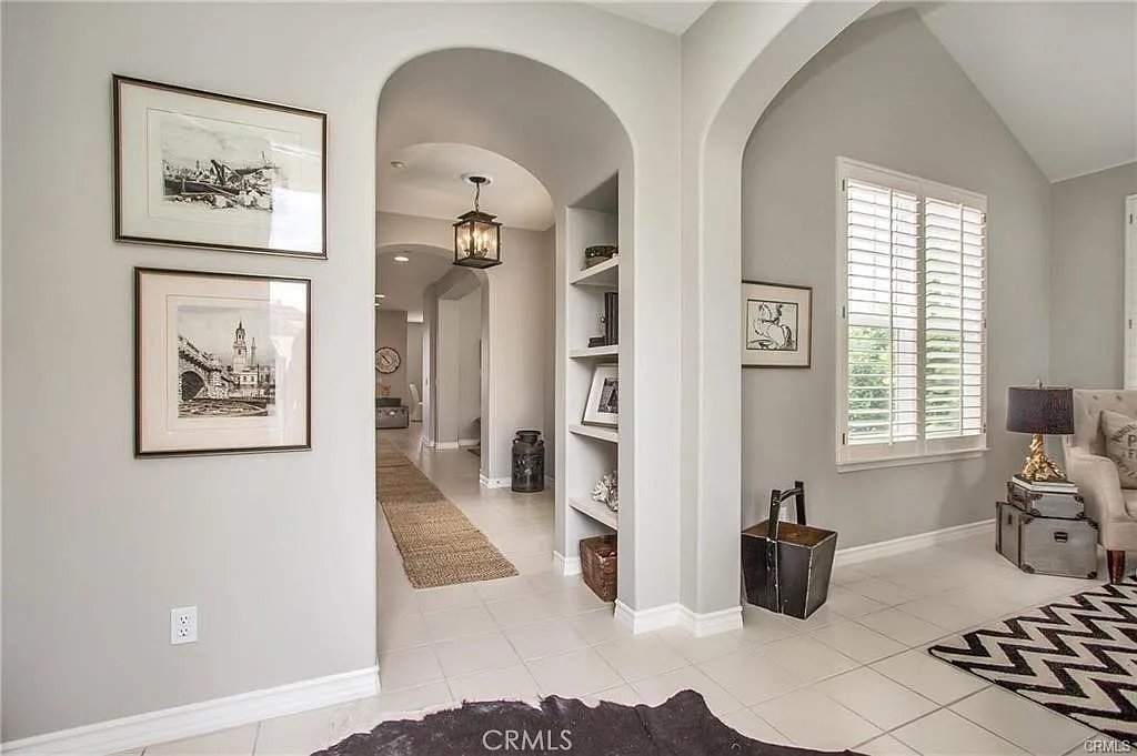 4 bed, 3.5 bath, 3300 sqft, $7,500 — Photo 4