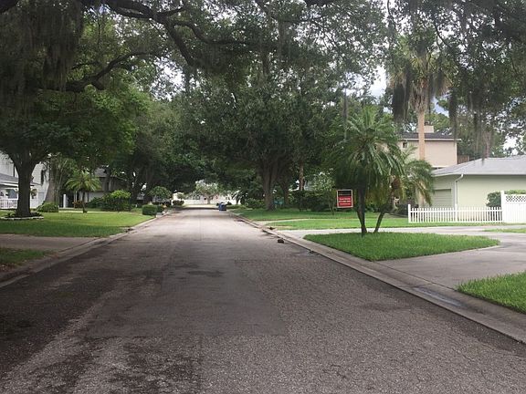 5th image of 182 69th Ave N