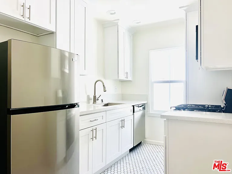 1860 N Alexandria Ave #1884 — Photo 17