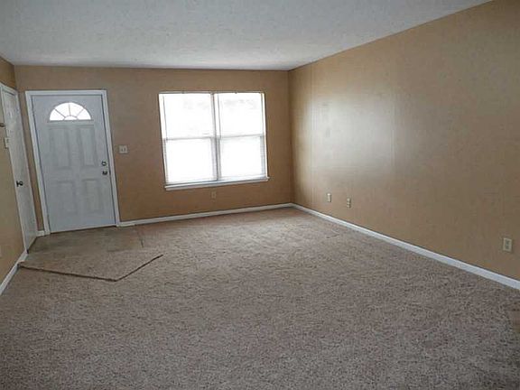 3rd image of 3729 N Bearwood Dr