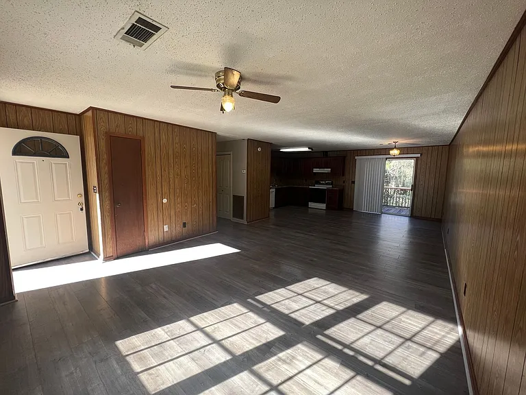 2836 1st St E — Photo 5