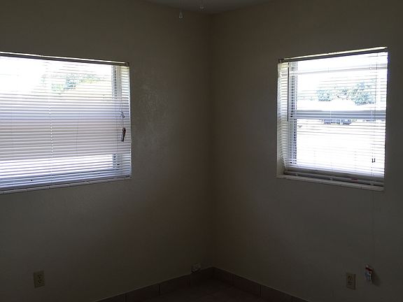 4th image of 3207 NW 179th St