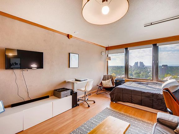4th image of 789 N Clarkson St APT 1106