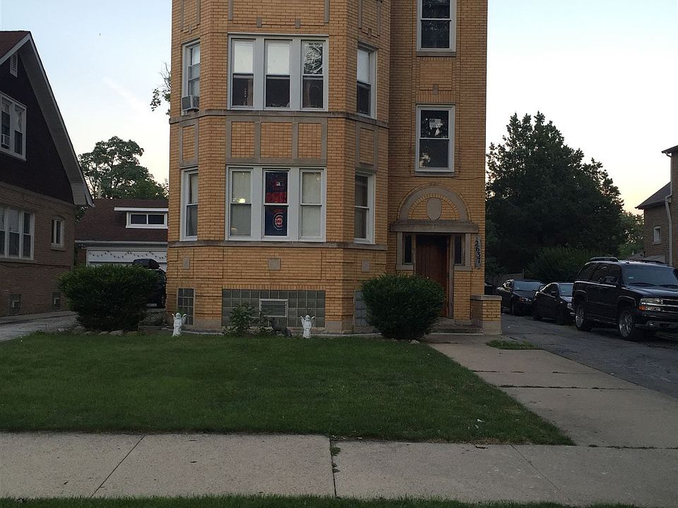 1st image of 2637 N Sayre Ave APT 3