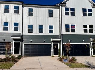 1607 Tamarisk Ln, Durham, NC 27703