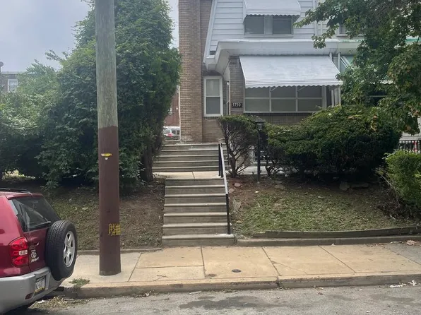 5730 Kemble Ave, Philadelphia, PA 19141