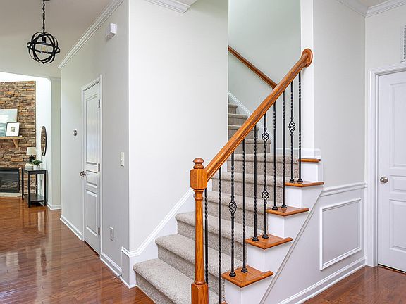 4th image of 10116 Barnhart Way