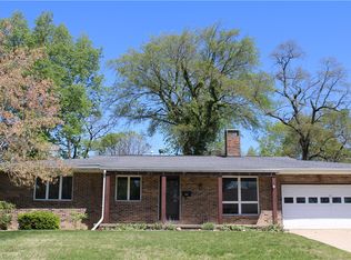 201 W South 3rd St, Shelbyville, IL 62565