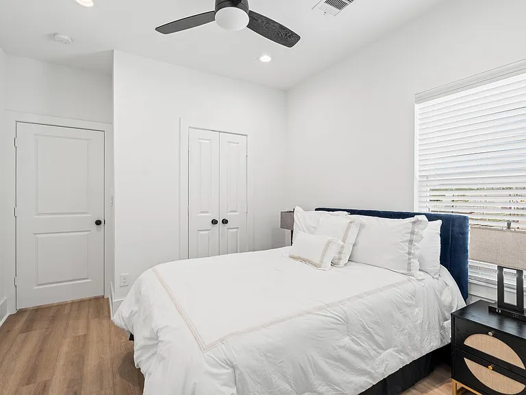 1307 Oak Tree Forest Ct — Photo 17