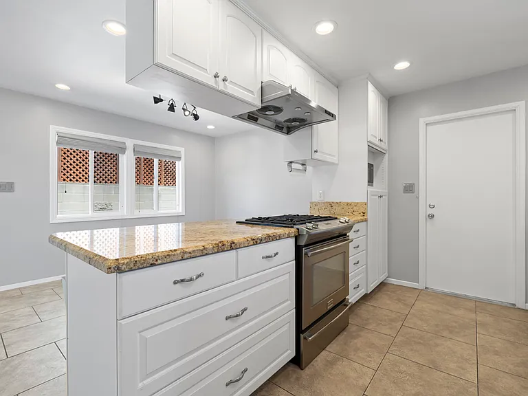 Chef's kitchen