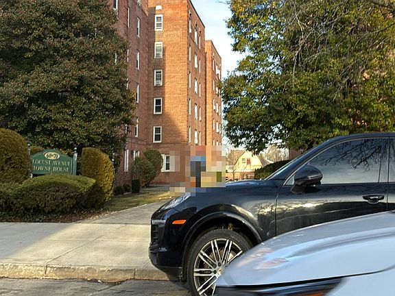 2nd image of 70 Locust Ave APT B407