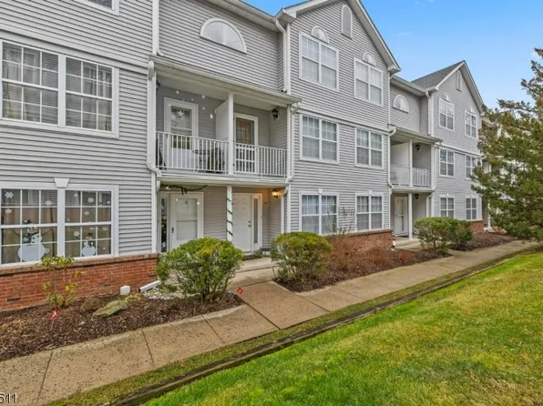 104 Lindsey Dr, Independence Twp., NJ 07840