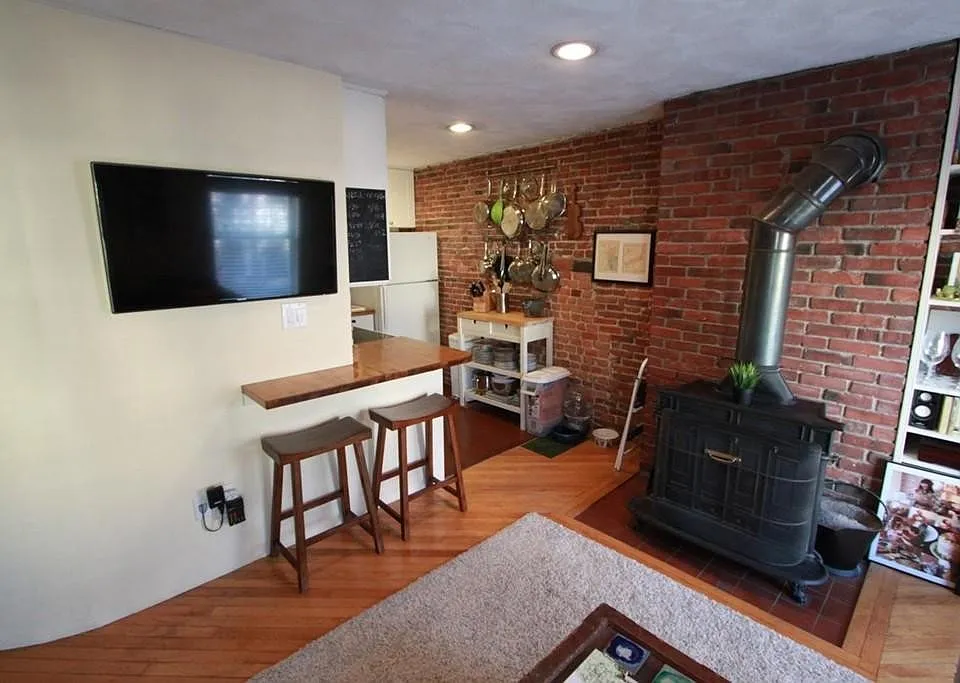 34-36 Bigelow St #3
