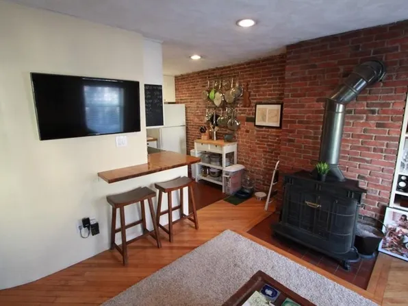 34-36 Bigelow St Unit 3, Cambridge, MA 02139
