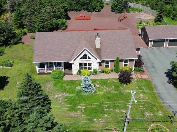 425-431 Main Street, Burin, NL A0E1G0