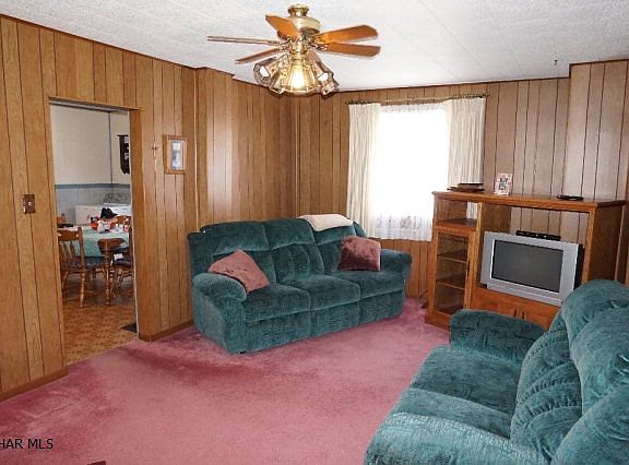4th image of 239 4th Ave