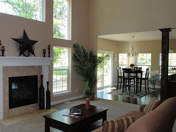 3rd image of 38490 Melrose Farms Dr