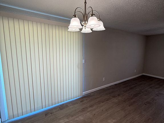 5th image of 1425 Marydale Ave