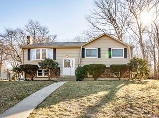 120 E Vanston Rd, Stoughton, MA 02072