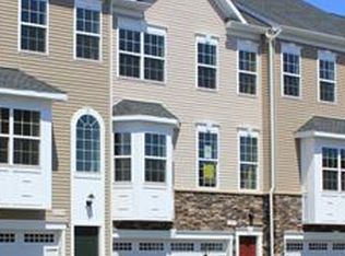 10377 Lantern Ln, Hagerstown, MD 21740