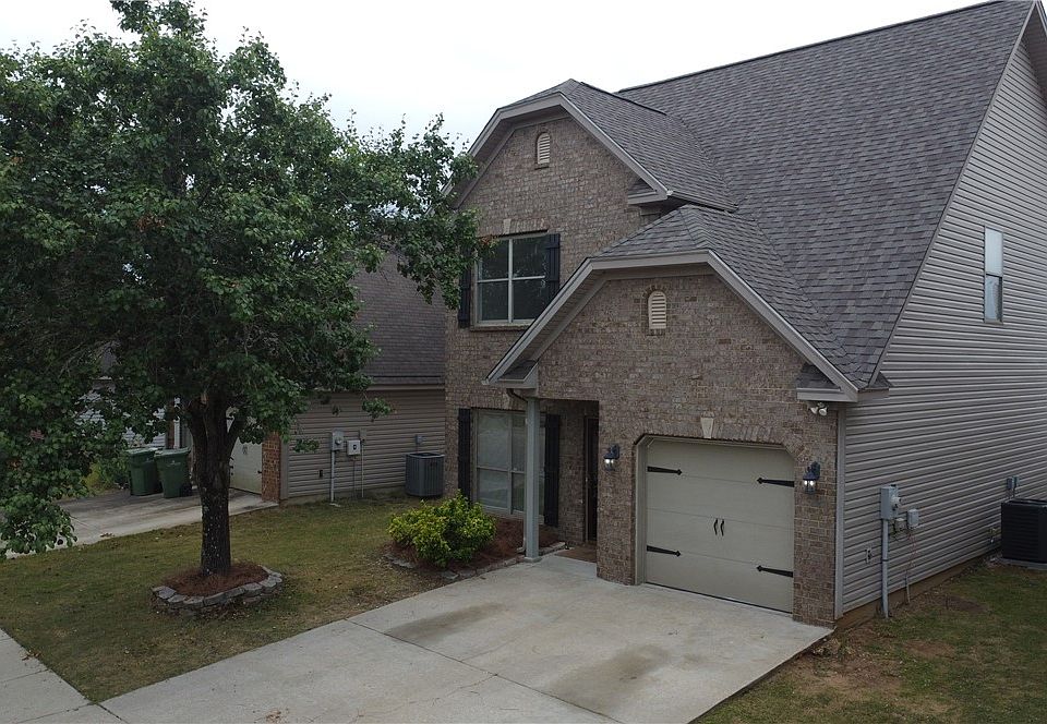 1st image of 429 Park Lake Dr