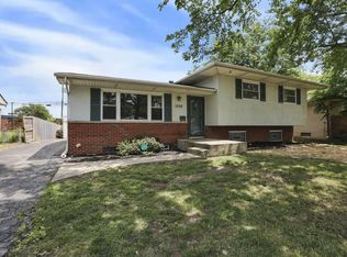 1698 Woodcrest Rd, Columbus, OH 43232