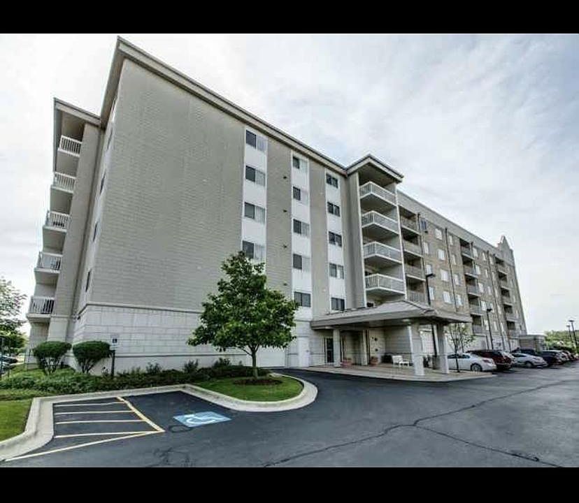 1st image of 2020 Saint Regis Dr APT 209