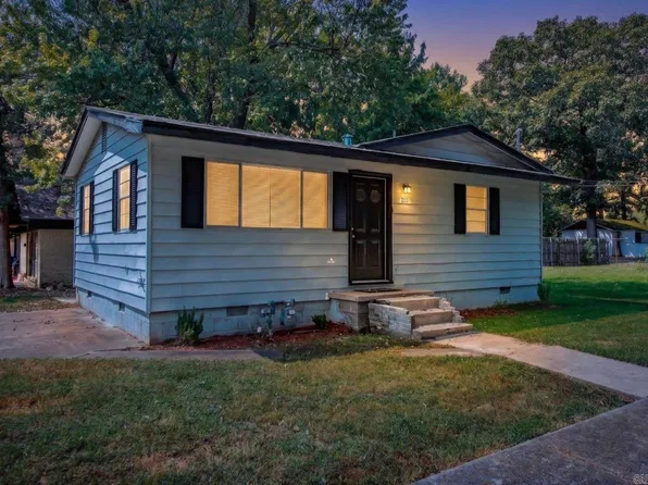 701 W 36th St, North Little Rock, AR 72118